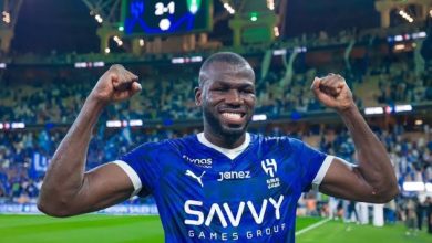 كوليبالي يتحدى منافسي الهلال: سنتوج بلقب الدوري